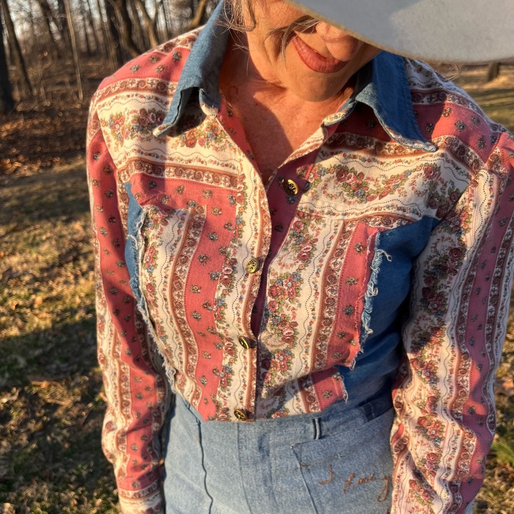 Vintage 1970’s Floral Patchwork Denim Western Shirt - Sz Small